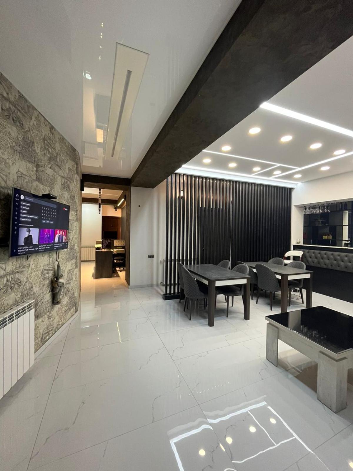 Family Hotel Vere Tower Tbilisi Exterior photo