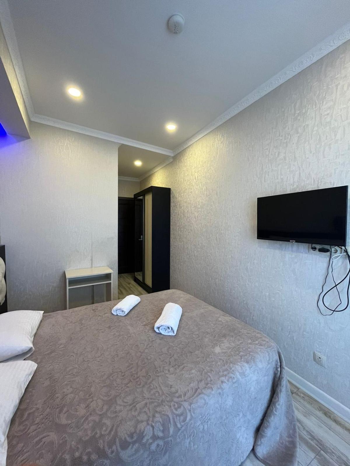Family Hotel Vere Tower Tbilisi Exterior photo