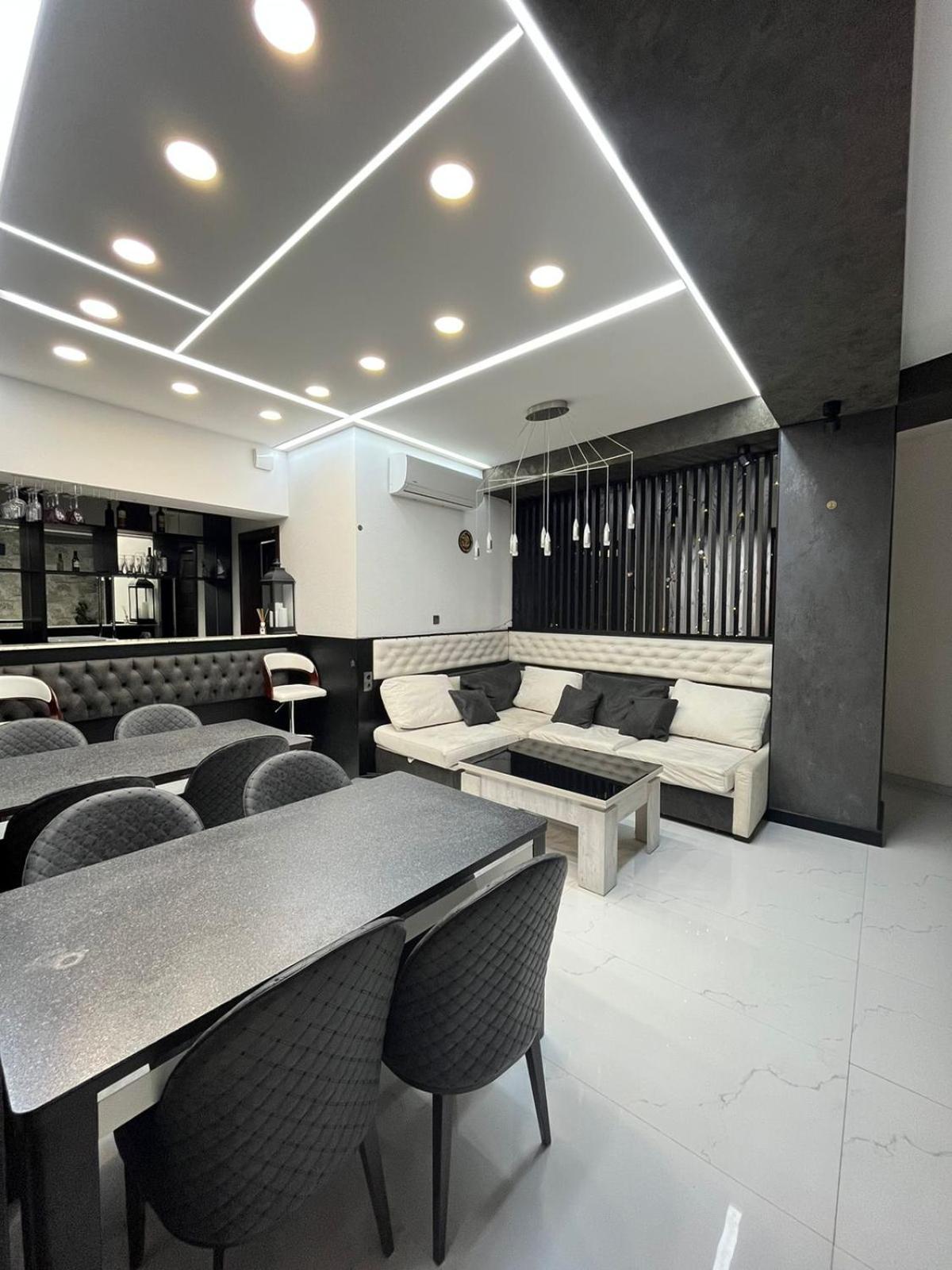 Family Hotel Vere Tower Tbilisi Exterior photo