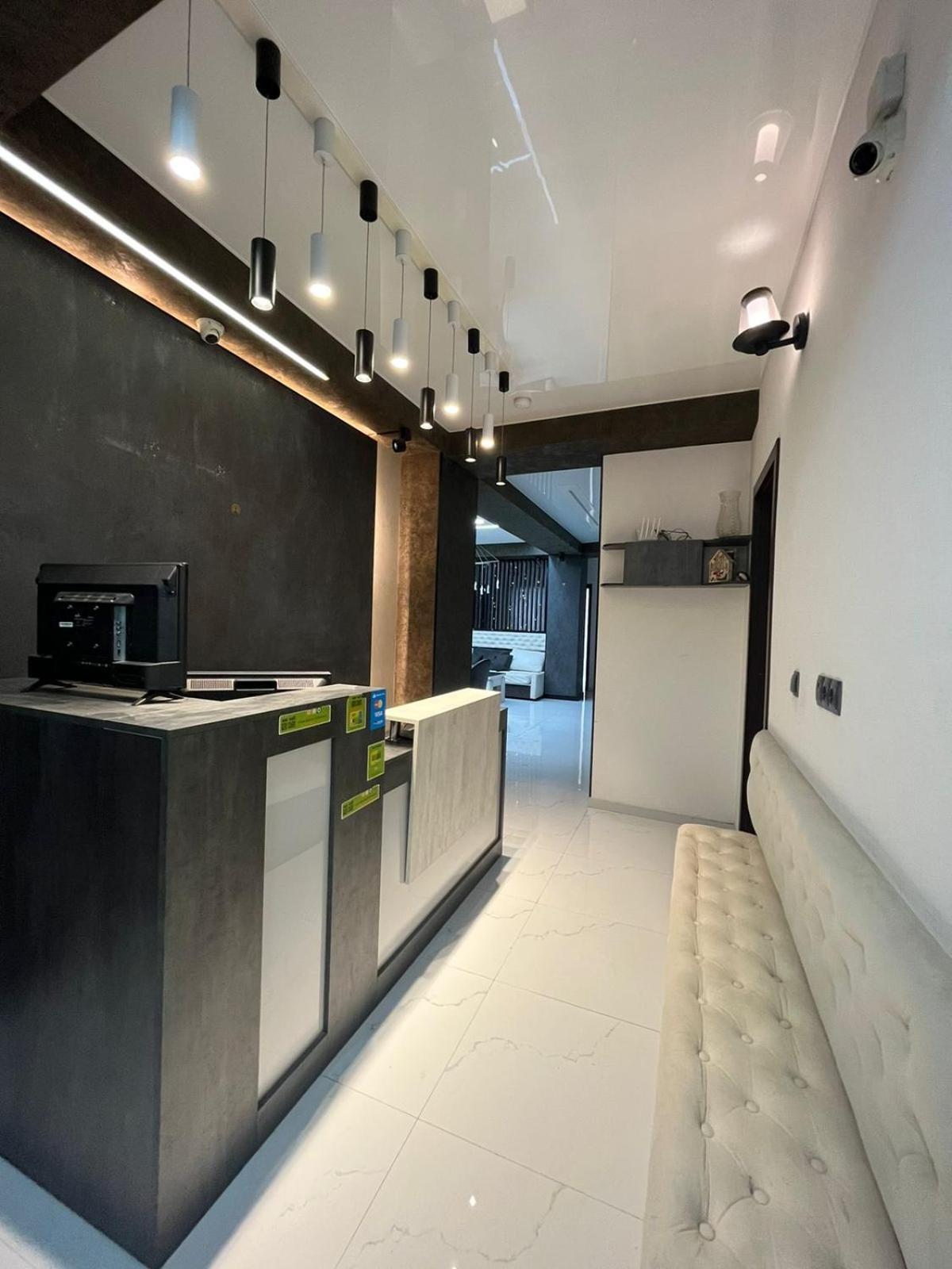 Family Hotel Vere Tower Tbilisi Exterior photo