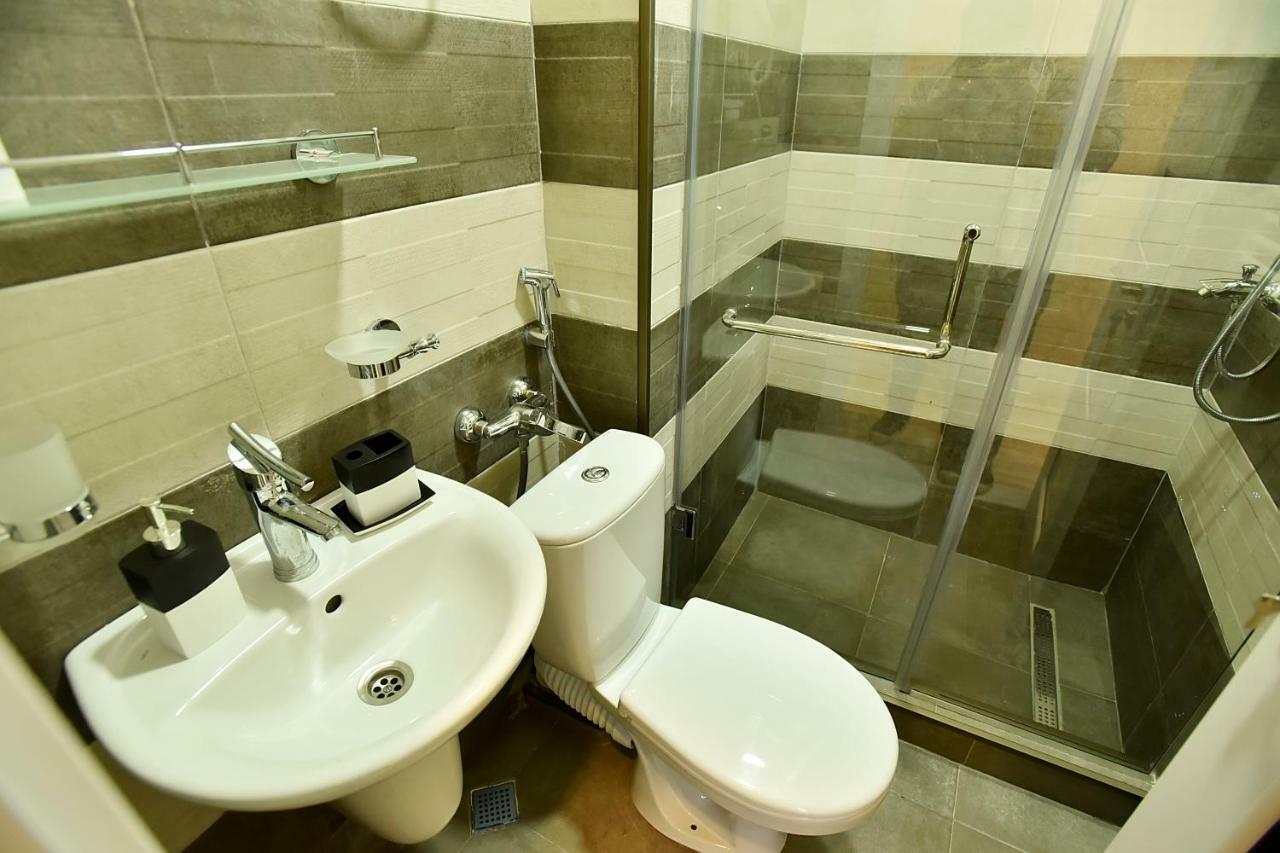 Family Hotel Vere Tower Tbilisi Exterior photo