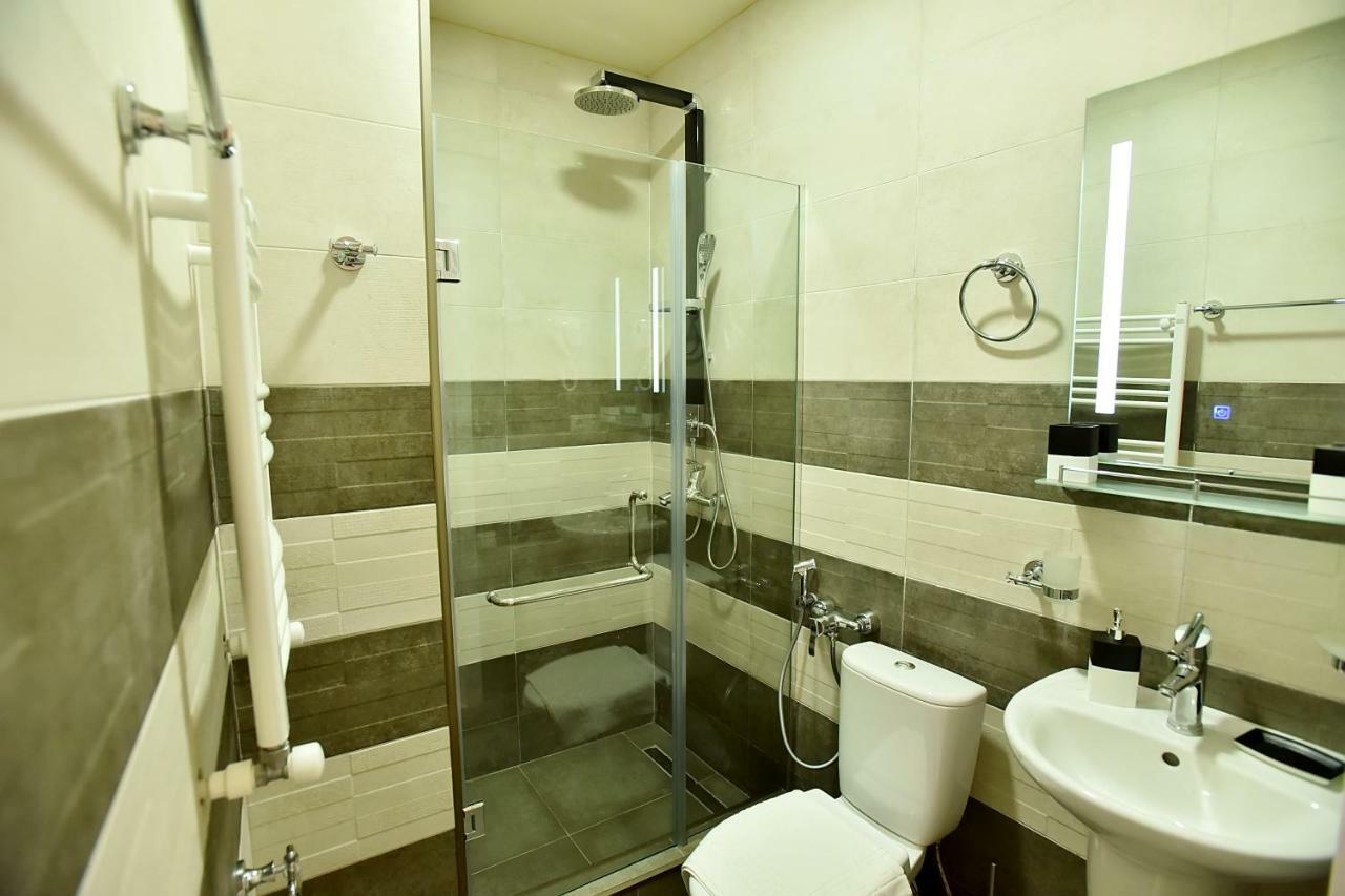 Family Hotel Vere Tower Tbilisi Exterior photo