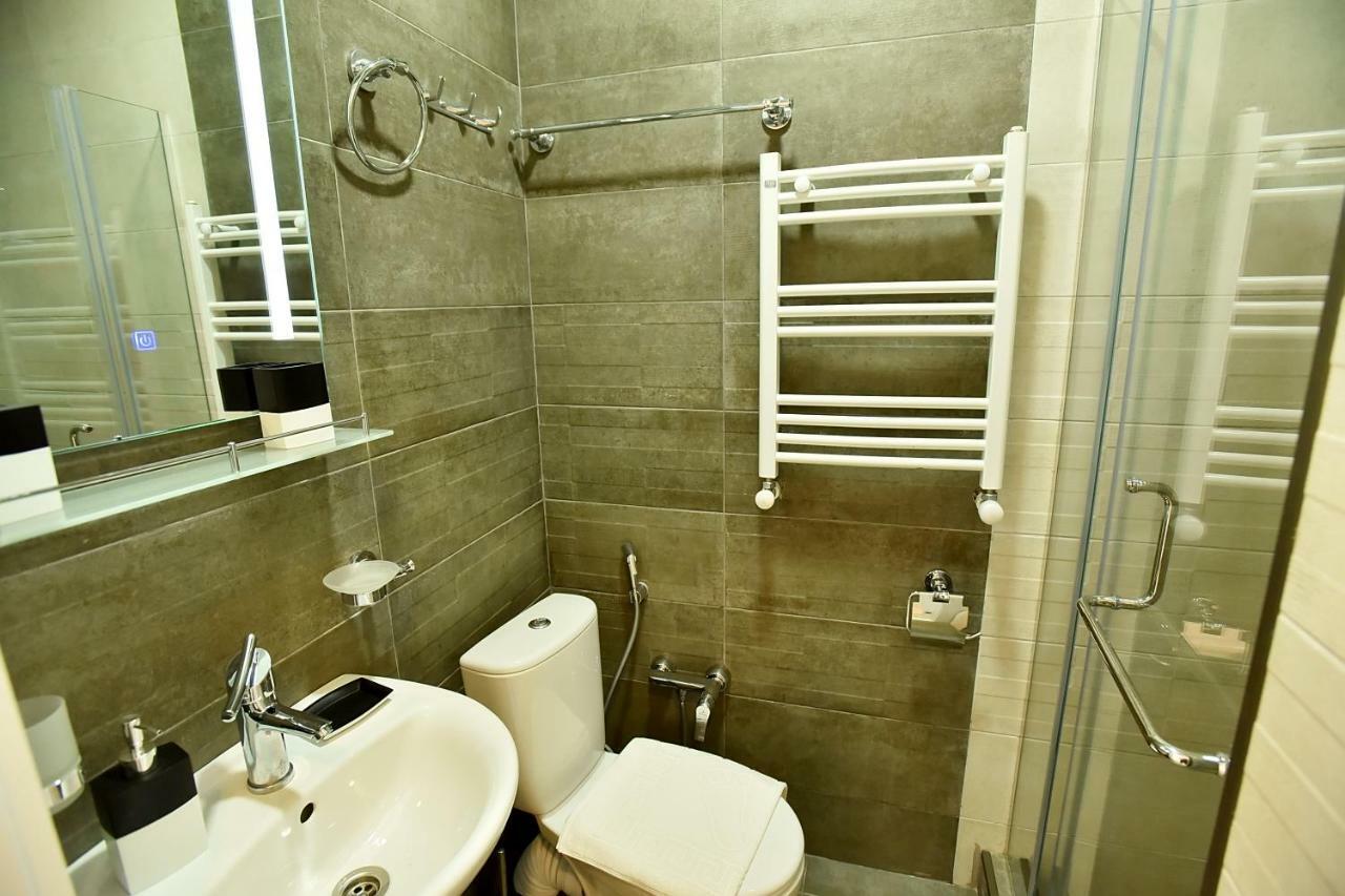 Family Hotel Vere Tower Tbilisi Exterior photo