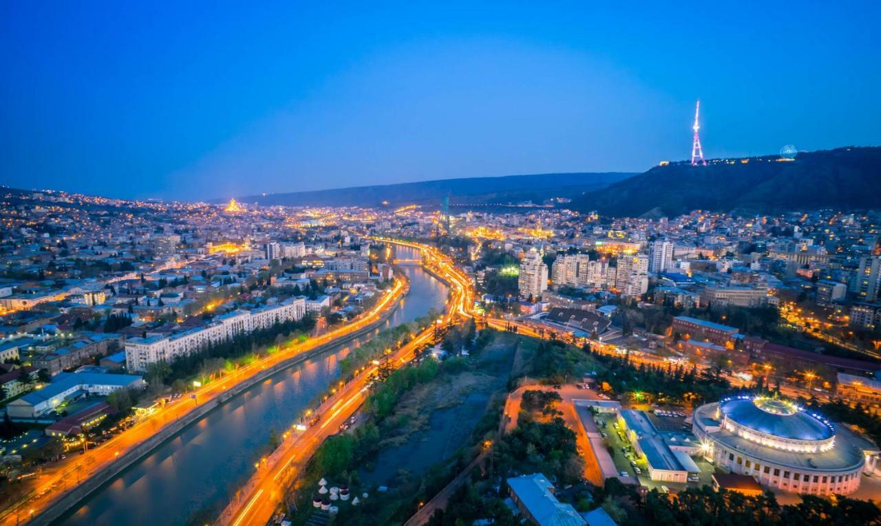 Family Hotel Vere Tower Tbilisi Exterior photo
